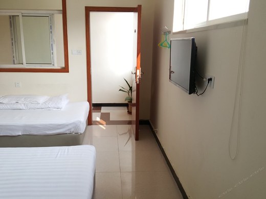 西安南苑客栈三人间